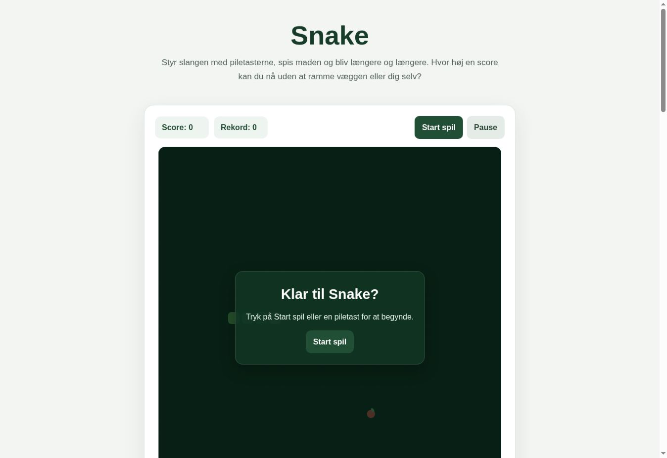 Screenshot af Snake med den grønne spillebane og startknappen